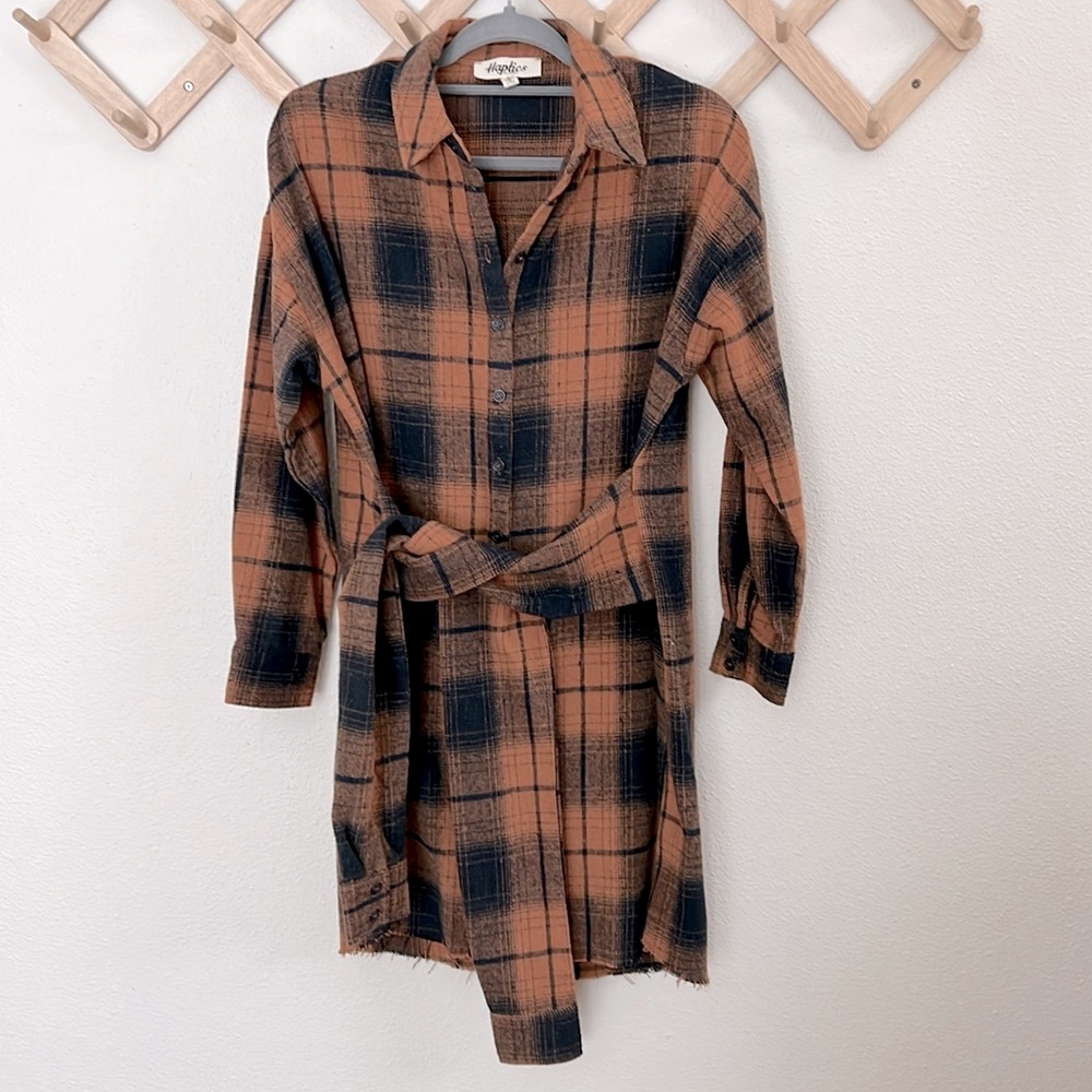 NWOT Haptics flannel dress shirt size S